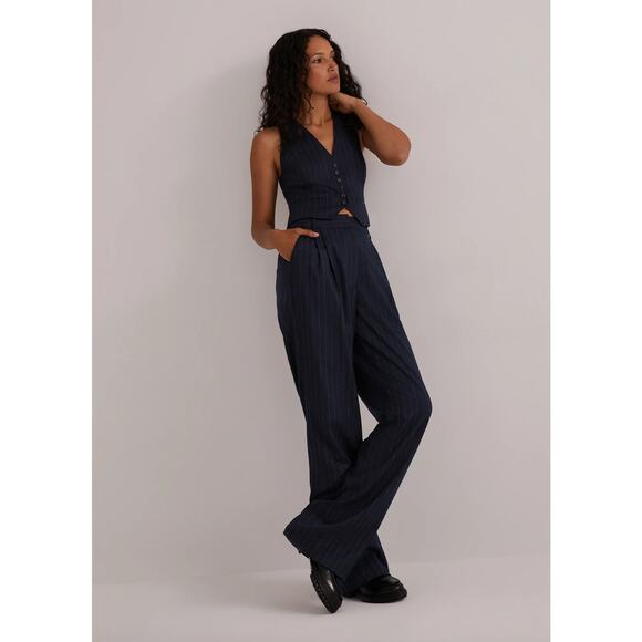 Favorite Daughter The Favorite Blazer, Vest, & Pant SET - Picture 4 of 16